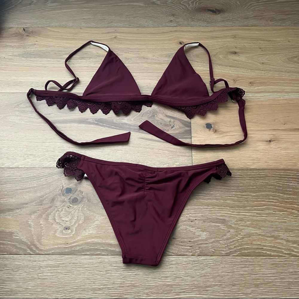 Kendall & Kylie Bikini